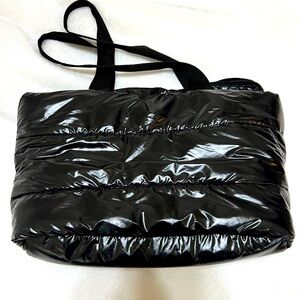 Black puffer tote bag